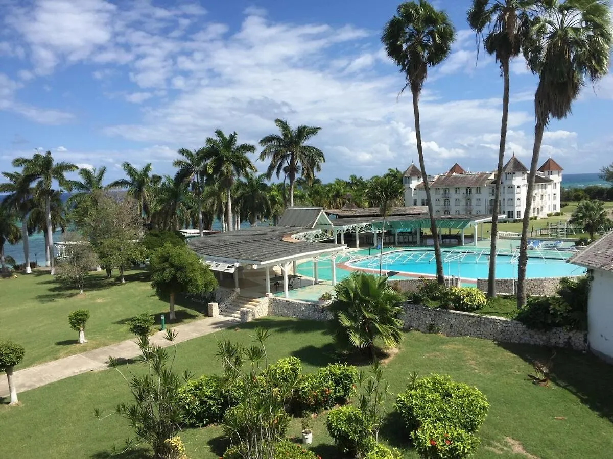 Seacastles At My House Your House Montego Bay Jamajka